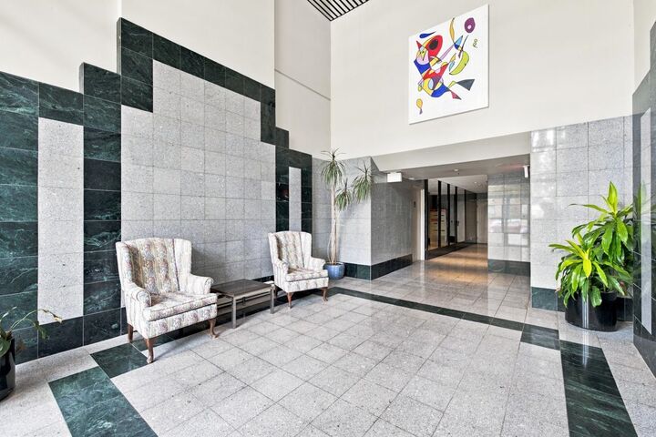 Property Photo: 1438 W 7th Avenue 1001 BC V6H 1C1