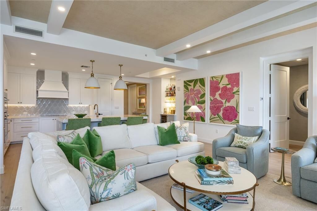Property Photo:  1115 Central Ave 456  FL 34102 
