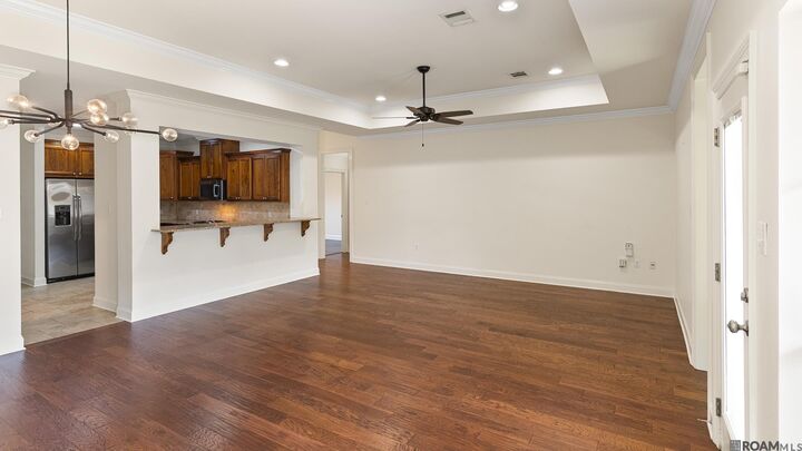Property Photo: 7945 Seville Ct LA 70820