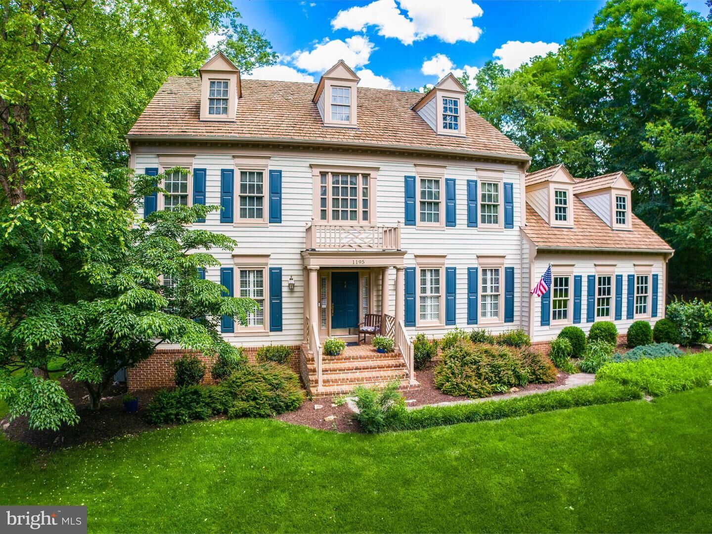Property Photo: 1195 Hawling Place SW VA 20175