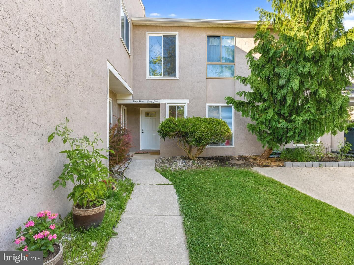 Property Photo:  43 Buttonwood Road 45  NJ 08043 