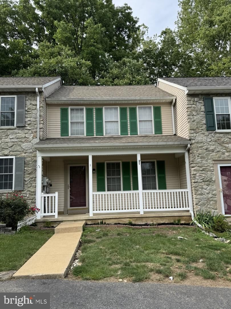 Property Photo:  15 Deep Hollow Lane  PA 17603 