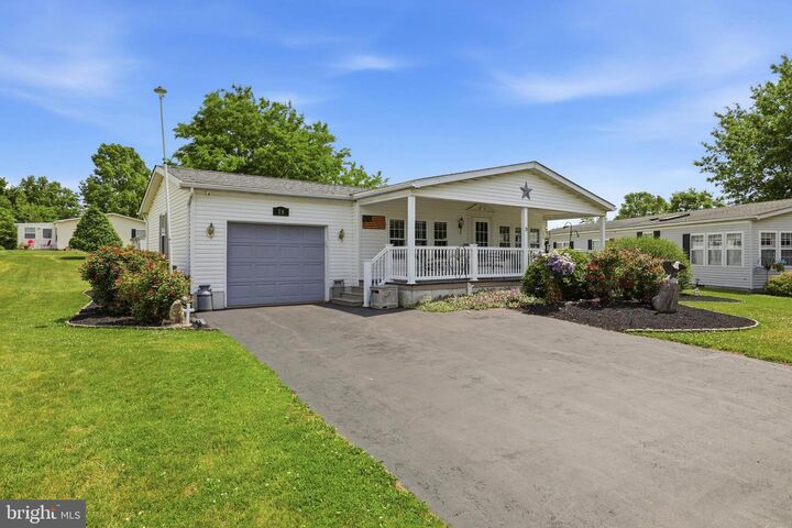 Property Photo:  28 Williams Way  PA 18960 
