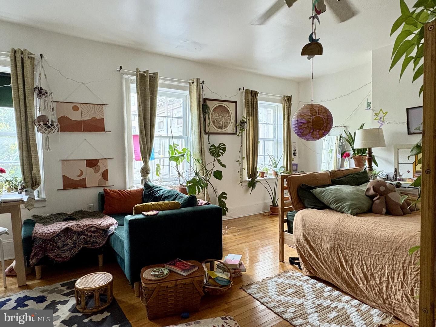 Property Photo:  711 Walnut Street 3F  PA 19106 