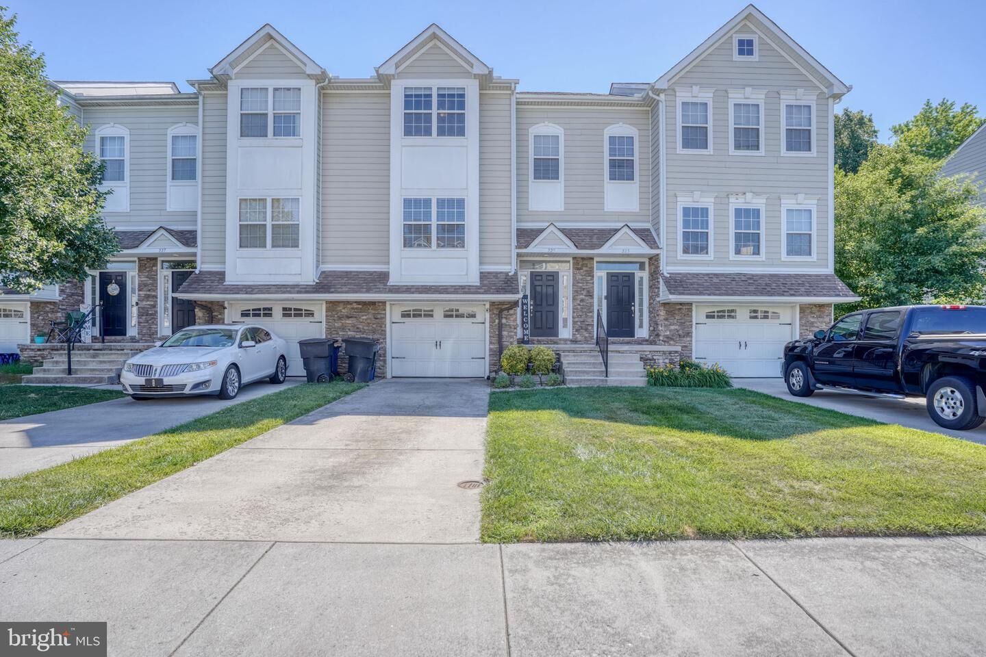 Property Photo: 225 Thornton Street DE 19901