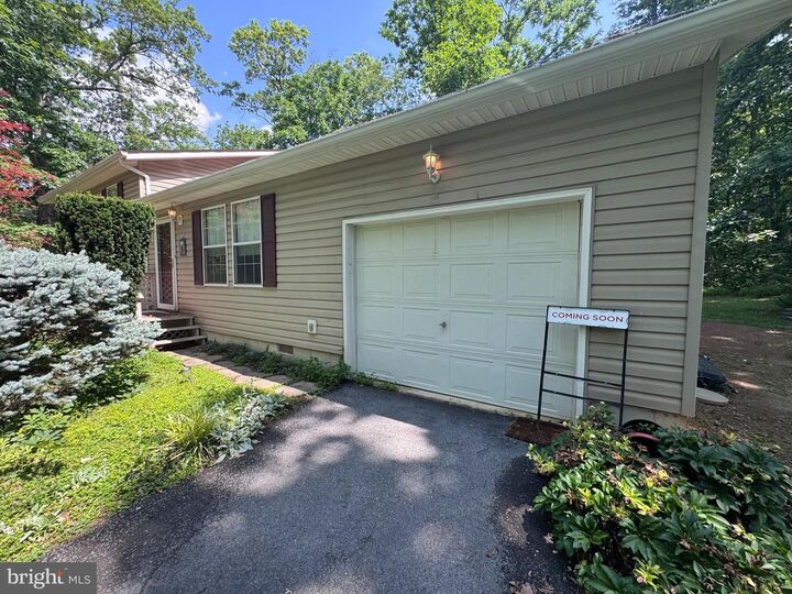 Property Photo: 488 Platt Mountain Lane WV 25428