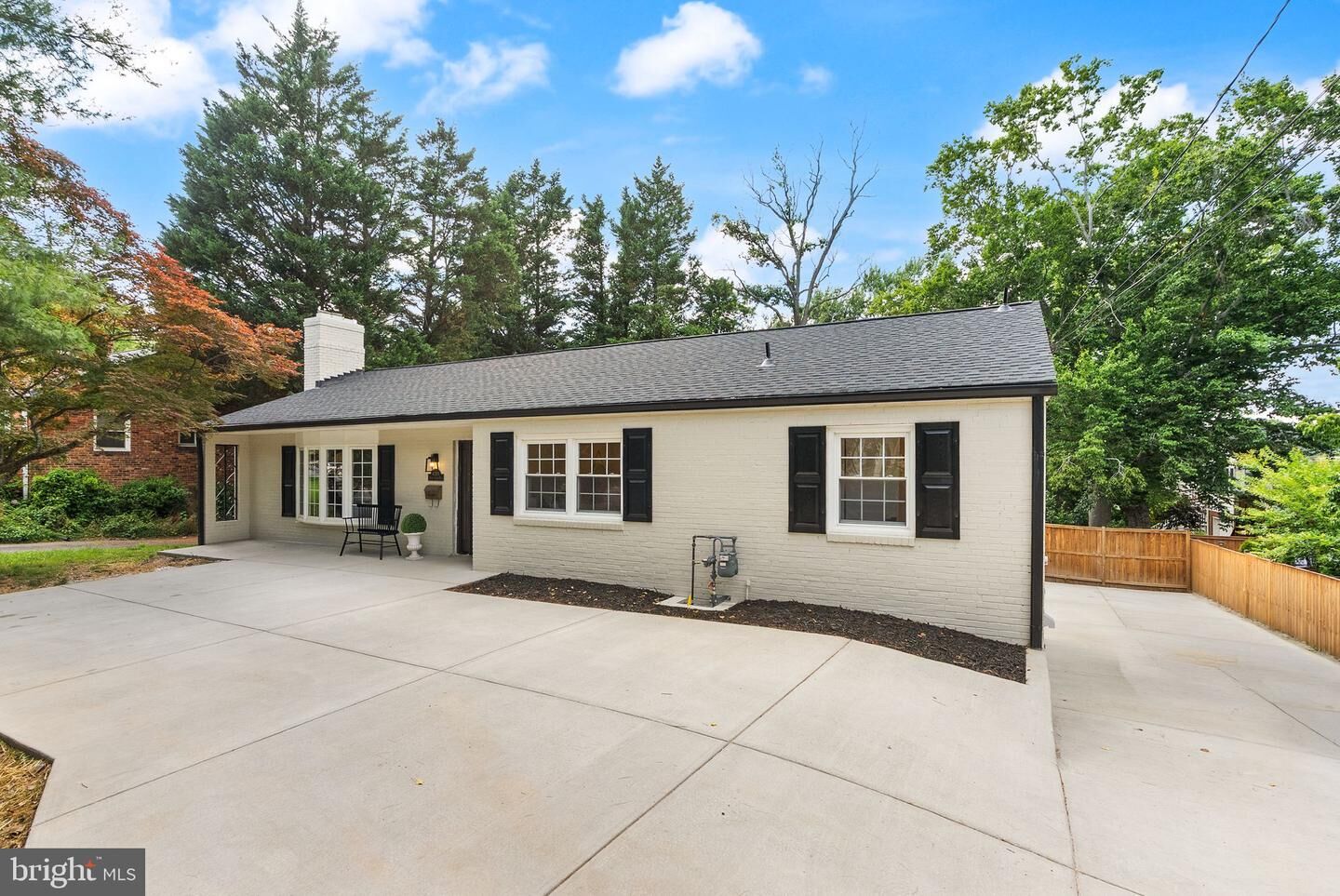 Property Photo:  4006 N Glebe Road  VA 22207 