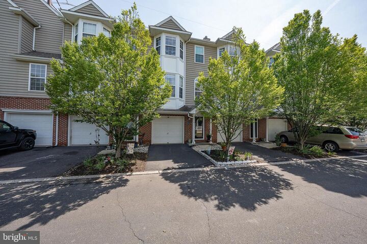 Property Photo:  3 Cameron Court  PA 19468 