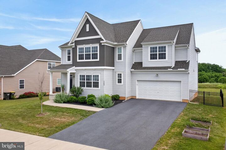 Property Photo: 1269 Homestead Lane PA 17601