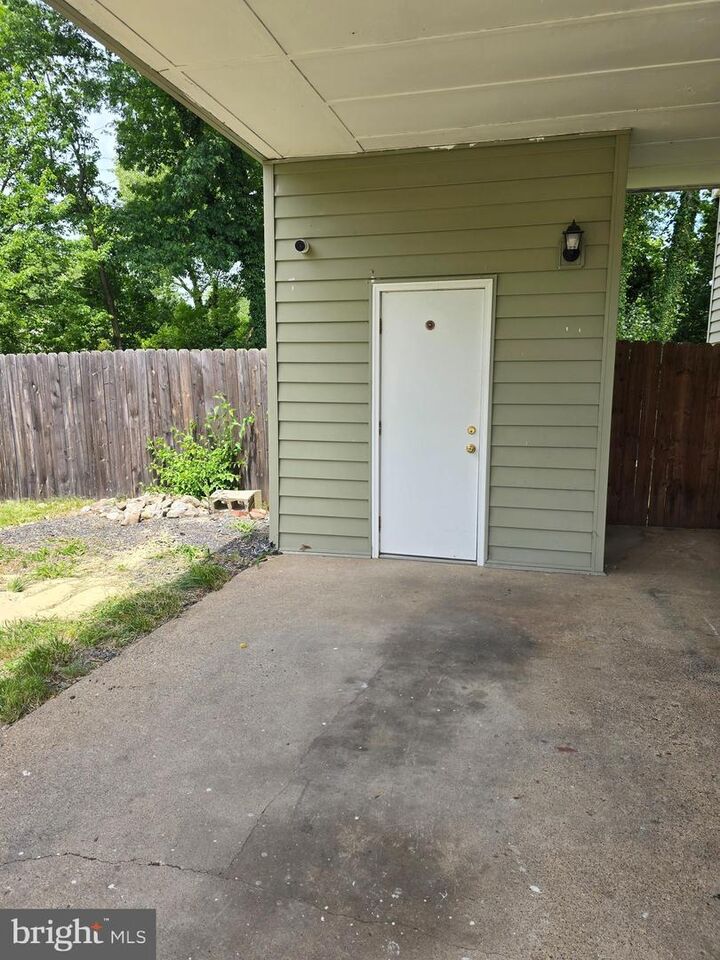 Property Photo: 55 Miles Road DE 19703
