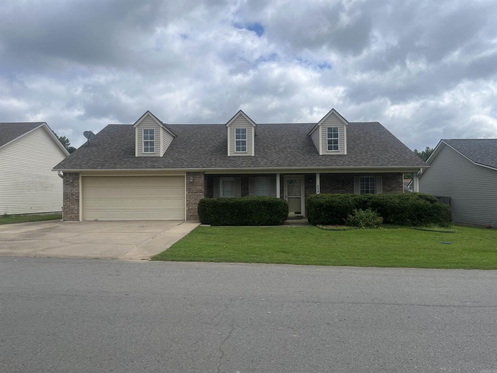 Property Photo: 330 Gathering House Drive AR 72015