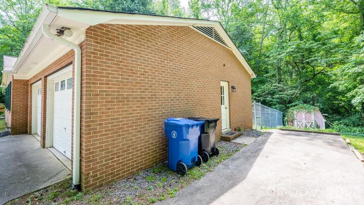 Property Photo:  236 Heritage Place  NC 28115 