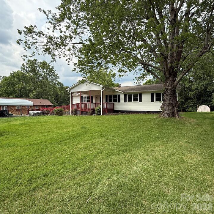 Property Photo: 210 Bleynat Street NE NC 28690