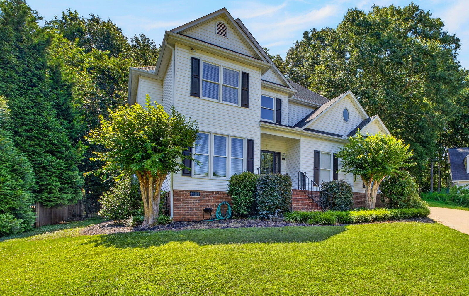 Property Photo: 5 Huntsman Court SC 29680