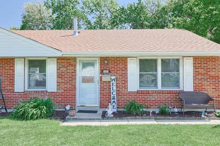 Property Photo:  2693 Merriway Lane  OH 45231 
