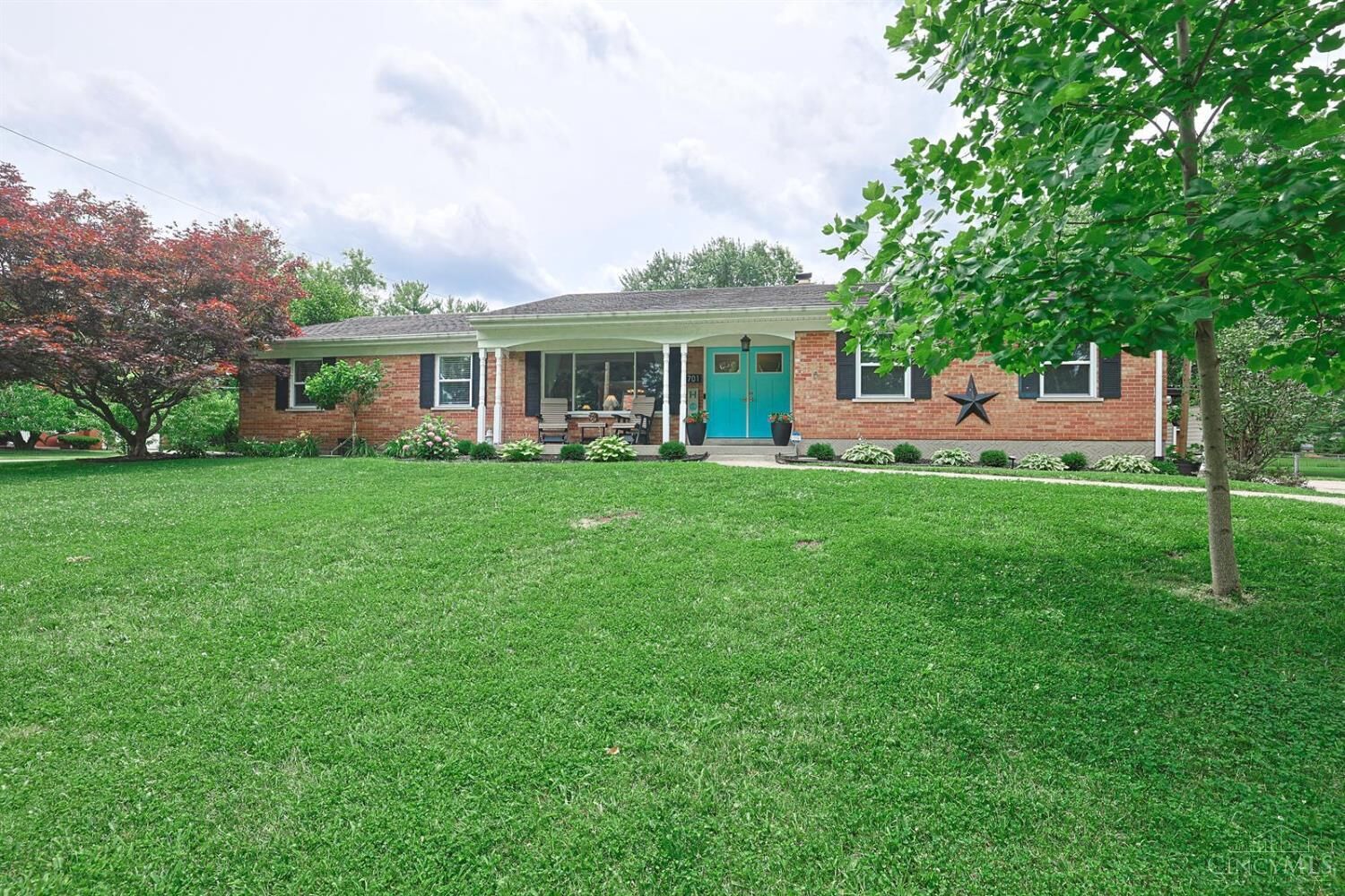 Property Photo:  701 Ashford Court  OH 45231 