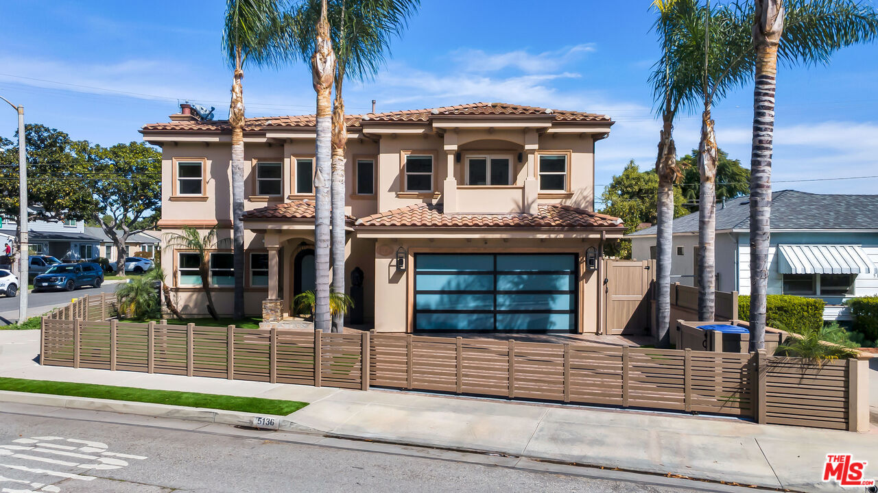 Property Photo: 5136 Berryman Ave CA 90230