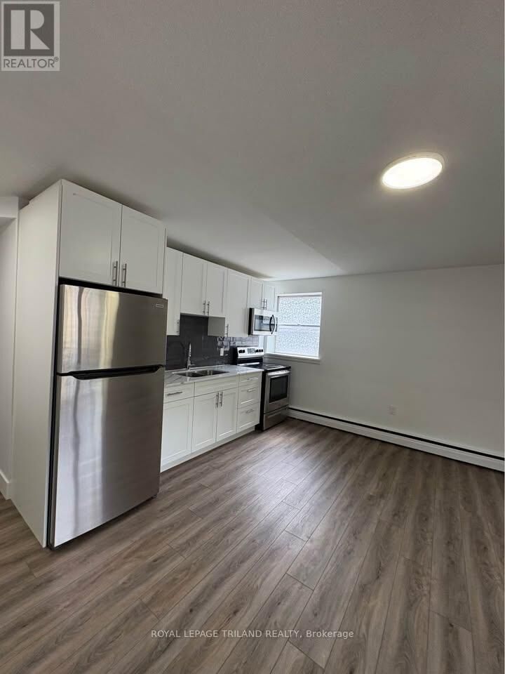 Property Photo: 20 Craig Street F ON N6C 1E8