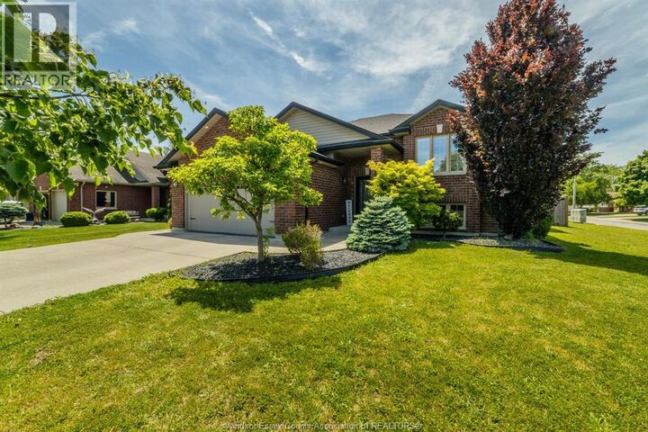Property Photo: 37 Antonio Court ON N8H 5P8