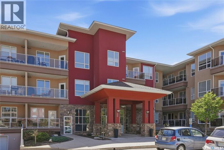 Property Photo:  305 1025 Moss Avenue  SK S7H 5A6 