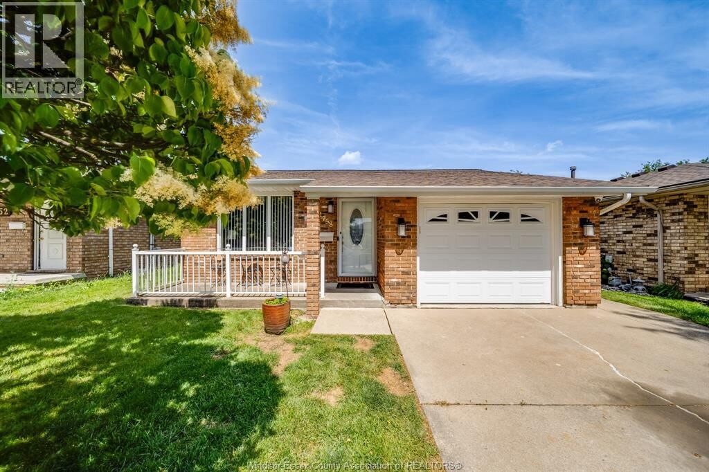 Property Photo:  1758 Southdale Drive  ON N8W 4X1 