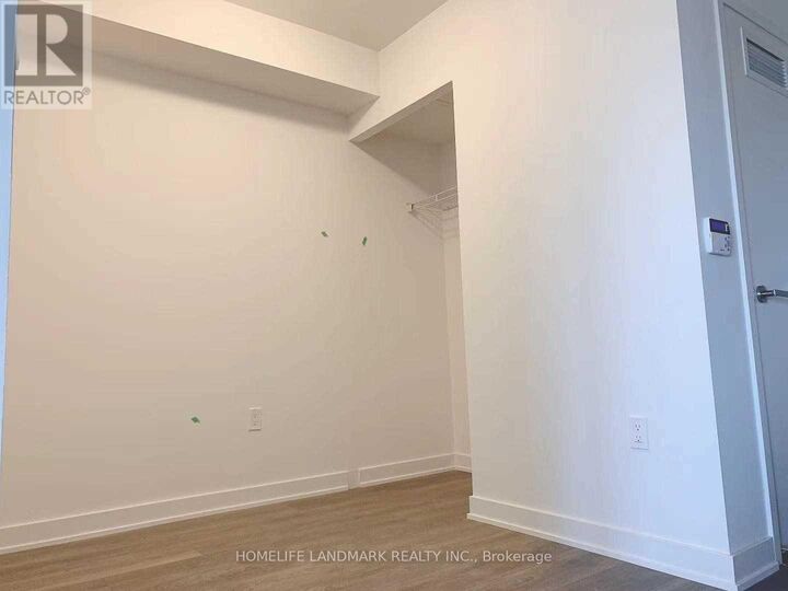 Property Photo:  99 Broadway Avenue 2311  ON M4P 0E3 