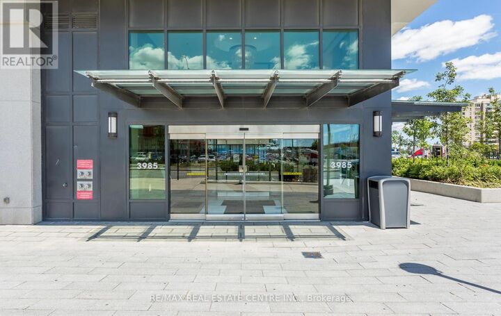 Property Photo:  3985 Grand Park Drive Drive 2609  ON L5B 0H8 