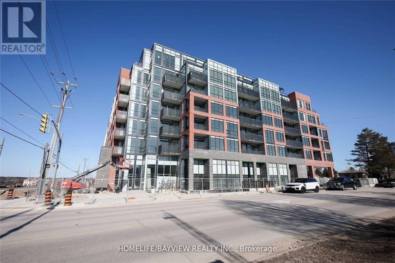 Property Photo:  681 Yonge Street 514  ON L4N 4E8 