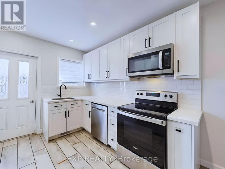 Property Photo:  200 Waterloo Avenue 2nd Floor  ON N1H 3J5 