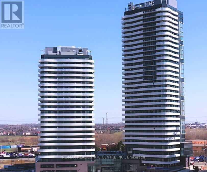 Property Photo: 10 Flavelle Trail 806 ON L4L 1V8