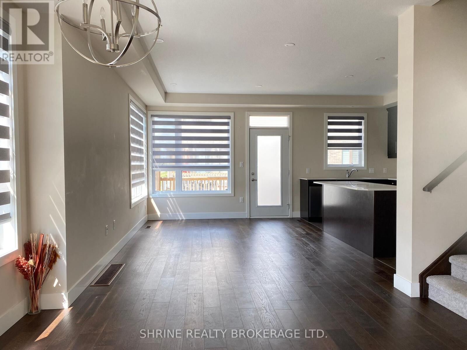 Property Photo:  1960 Dalmagarry Road 117  ON N6G 0T8 