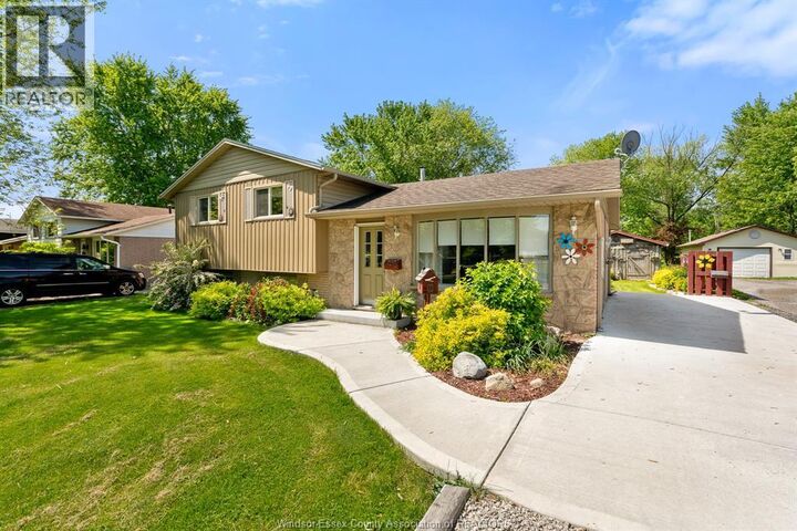 Property Photo: 21200 Pier Road ON N0P 2P0
