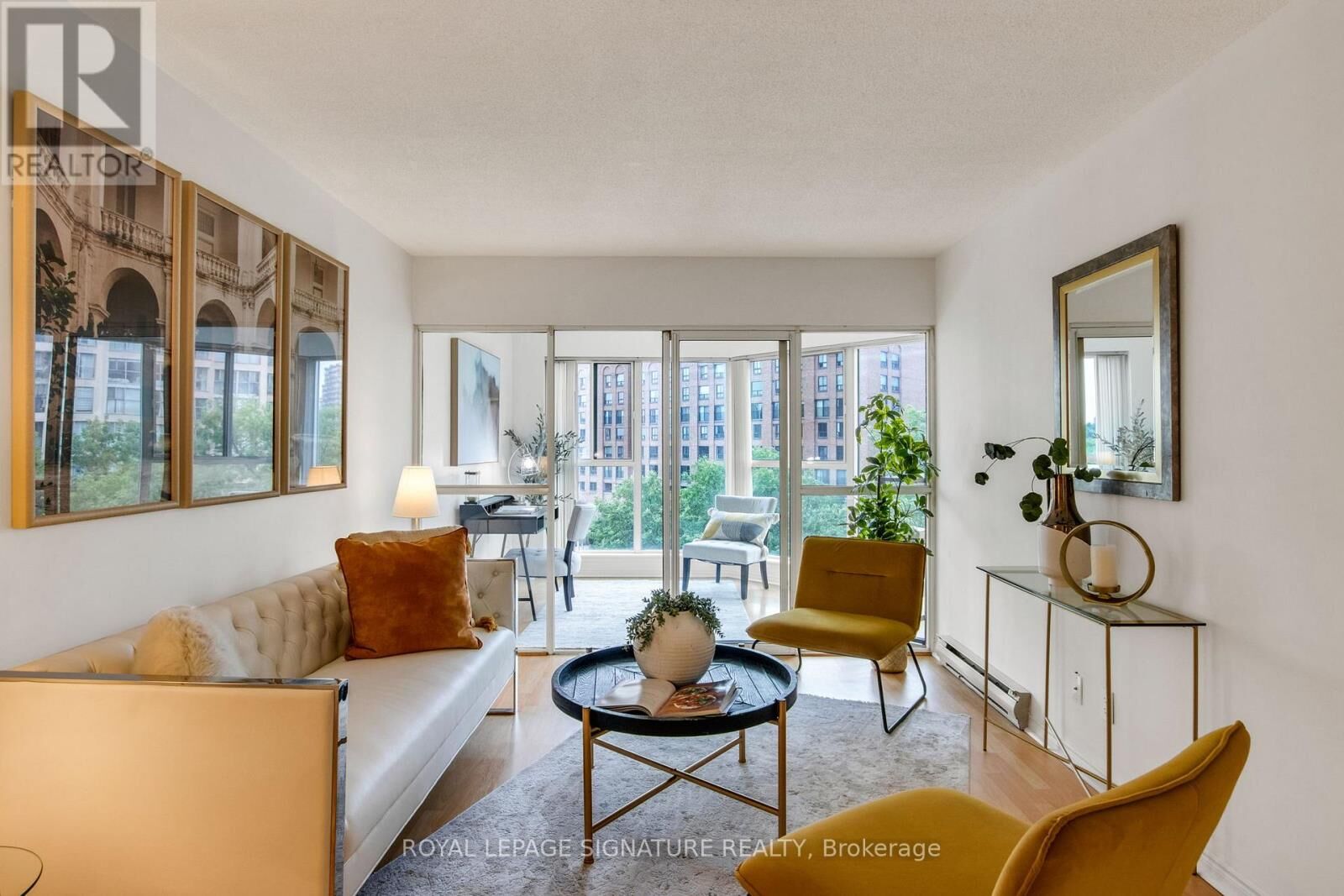 Property Photo:  222 The Esplanade 525  ON M5A 4M8 