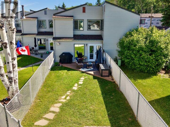 Property Photo: 8205 98 Street AB T8S 1S4