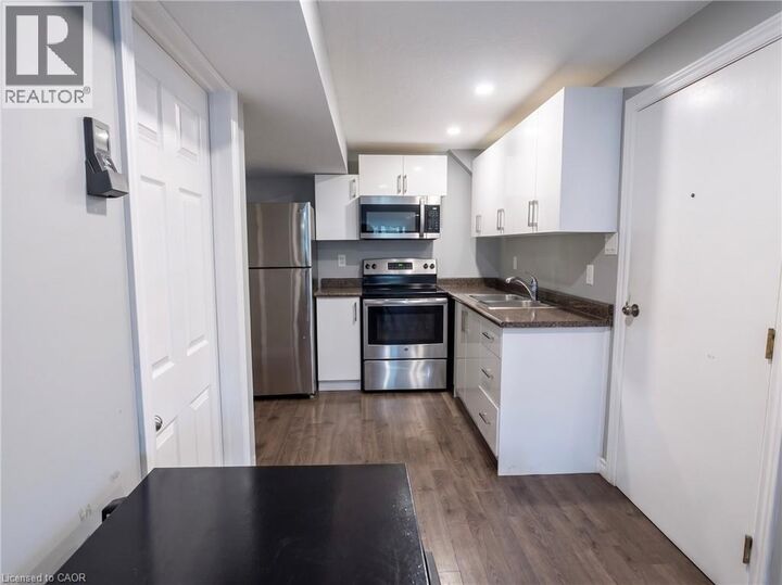 Property Photo:  304 Lemon Grass Crescent B  ON N2N 3R5 