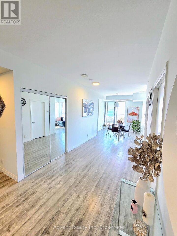 Property Photo:  22 East Haven Drive 1113  ON M1M 1N1 