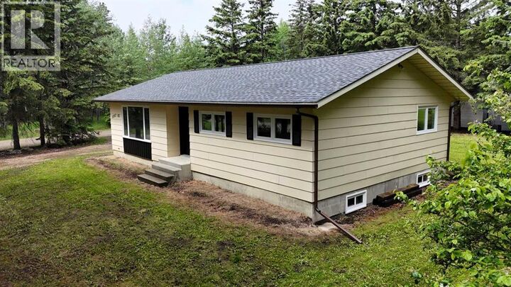 Property Photo: 1507 65 Street AB T7E 1S3