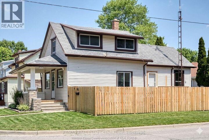 Property Photo:  88 Lorne  ON N7M 1R9 