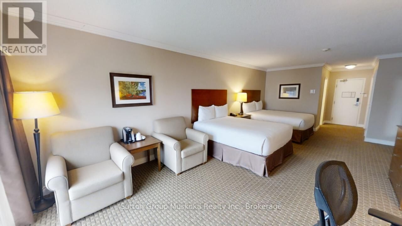Property Photo: 402 Bayshore - Deerhurst Drive 402 ON P1H 2E8