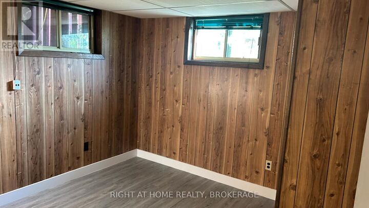 Property Photo:  19 White Street  ON L2N 1Z3 