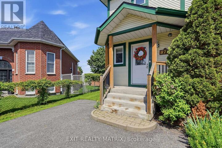 Property Photo: 871 Pilon Street ON K6A 3P8
