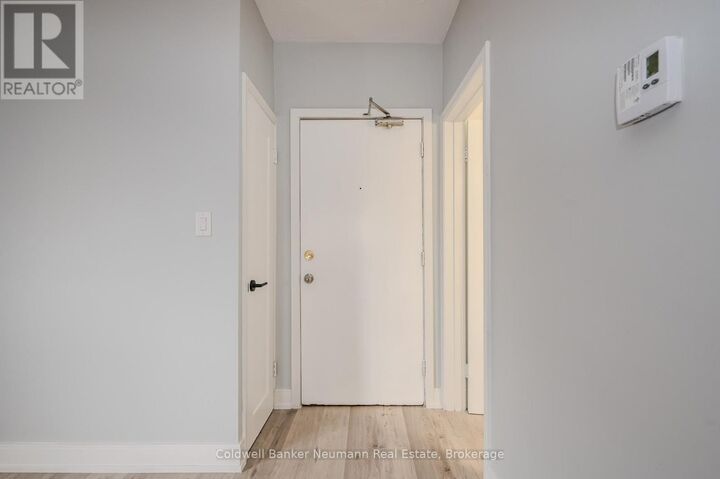 Photo de la propriété:  104 Elizabeth Street 6  ON N1E 2X4 