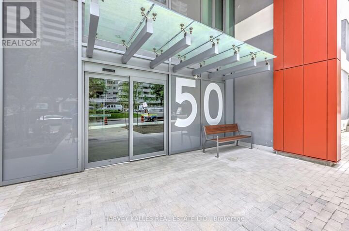 Property Photo:  50 Dunfield Avenue Ph17  ON M4S 0E4 