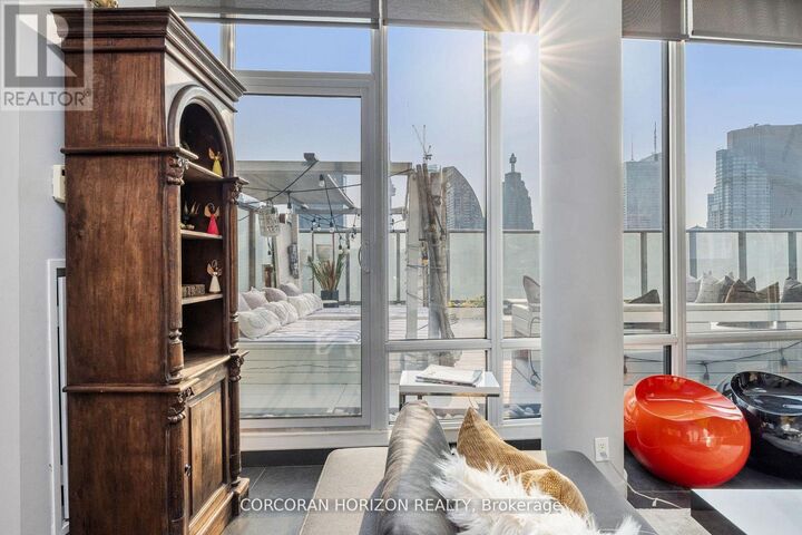 Property Photo: 1 Market Street Ph01 ON M5E 0A2