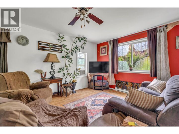 Property Photo:  1530 Main Street North  BC V0X 1N6 