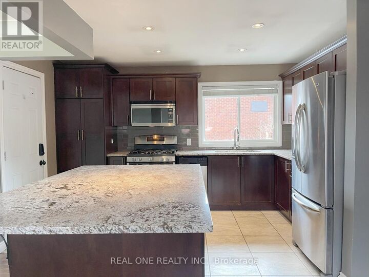 Property Photo: 138 Welbourn Drive Upper ON L9A 3N4