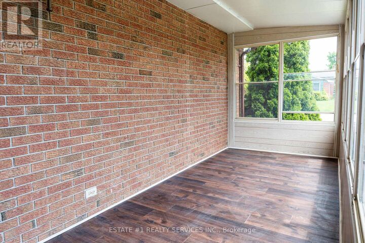 Property Photo:  43 Dyer Street  ON N5R 5K2 