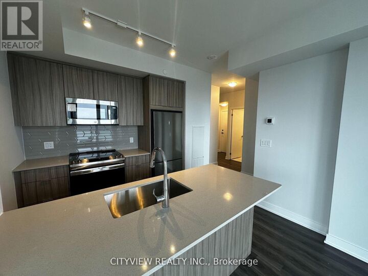 Property Photo: 430 Square One Drive 1708 ON L5B 0L6