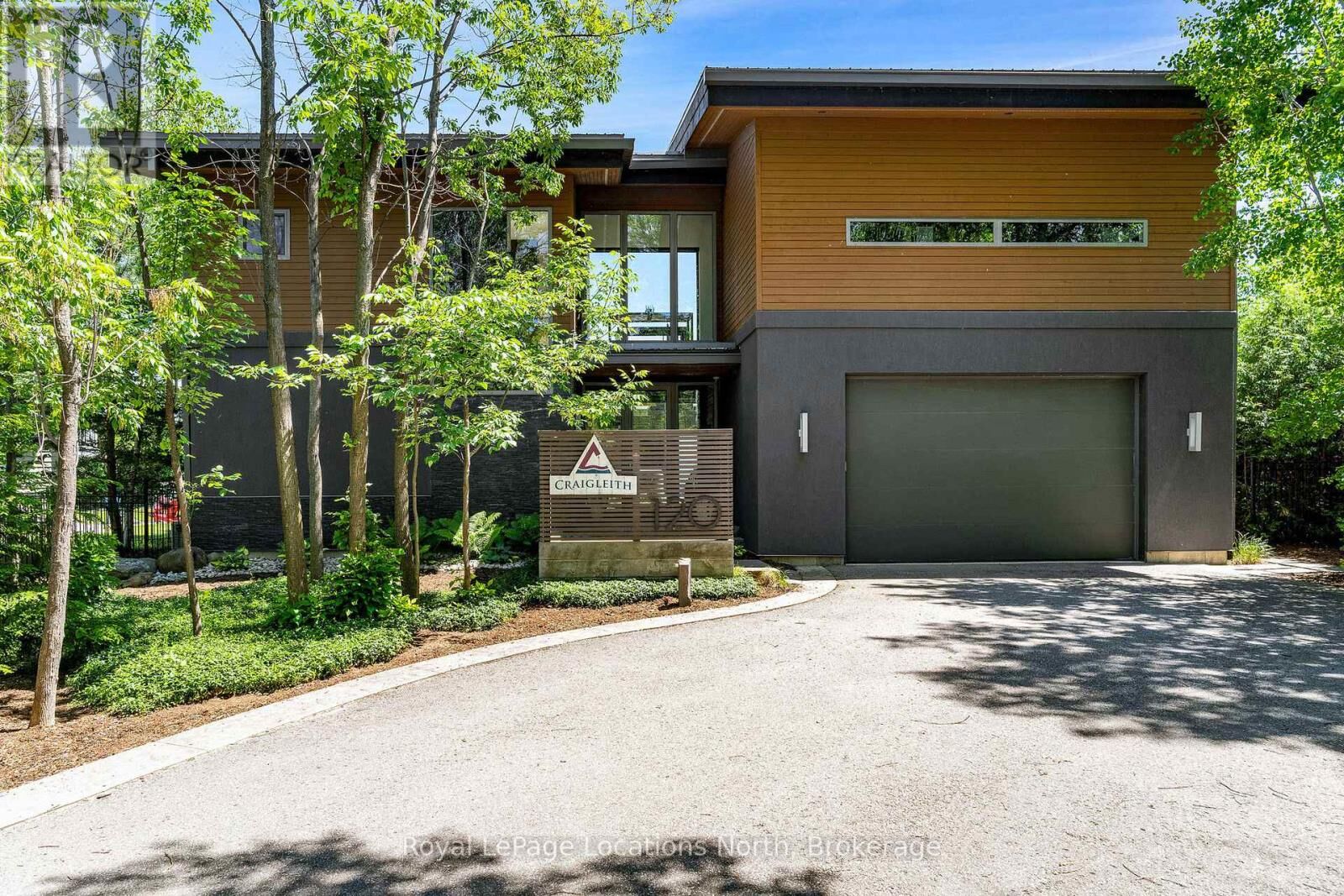 Property Photo:  120 Craigleith Road  ON L9Y 0S3 
