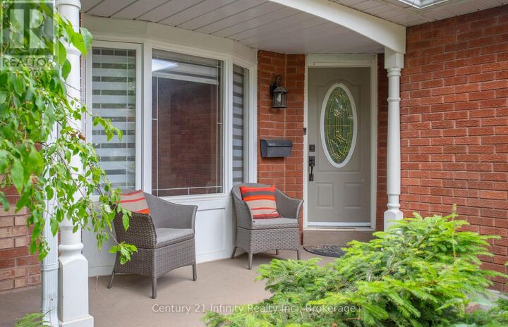 Property Photo: 1144 Thimbleberry Circle ON L1K 2H1